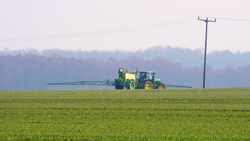 Pestizide belasten Umwelt in M-V